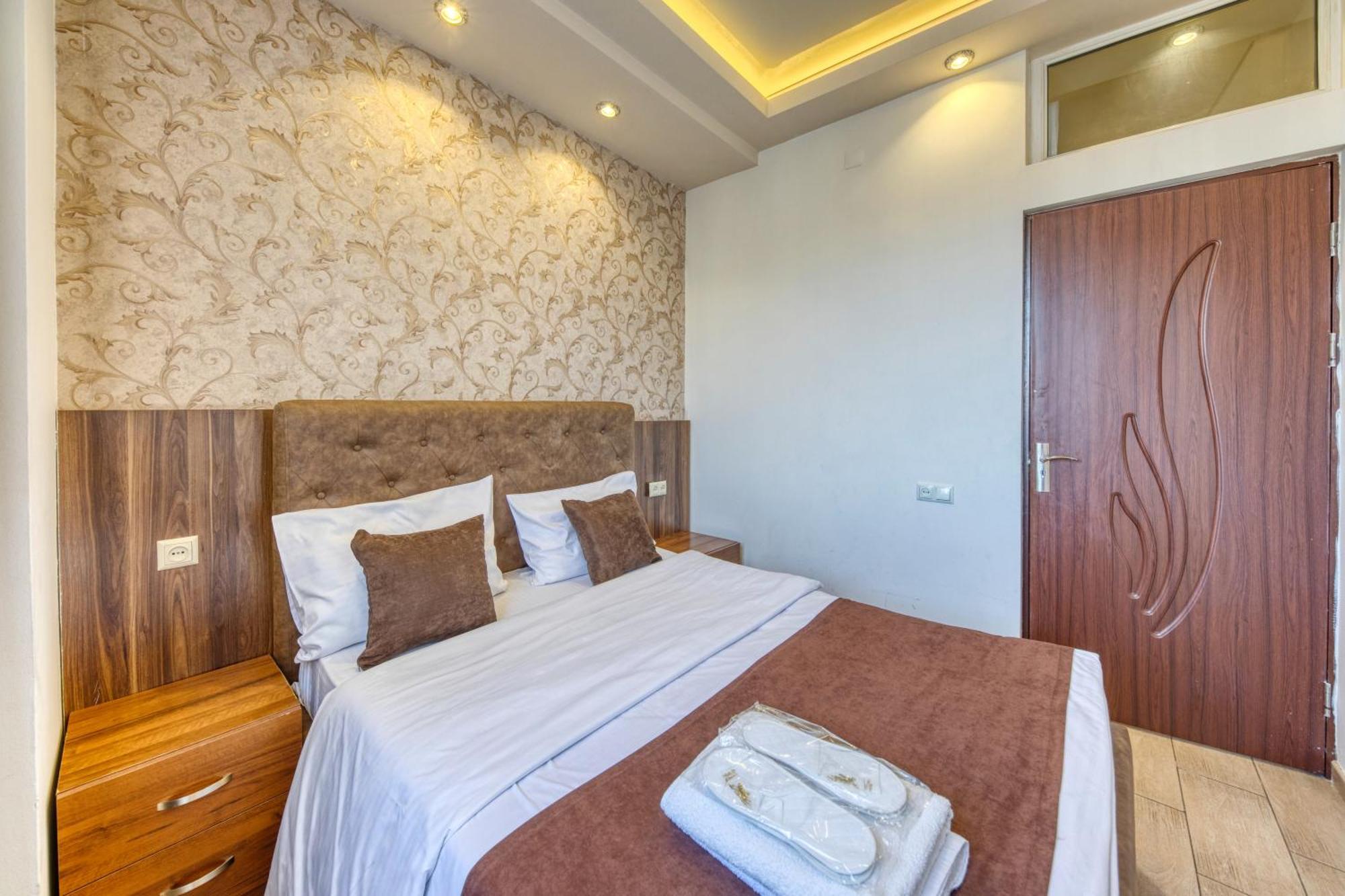 Aleppo Hotel Jerevan Eksteriør bilde