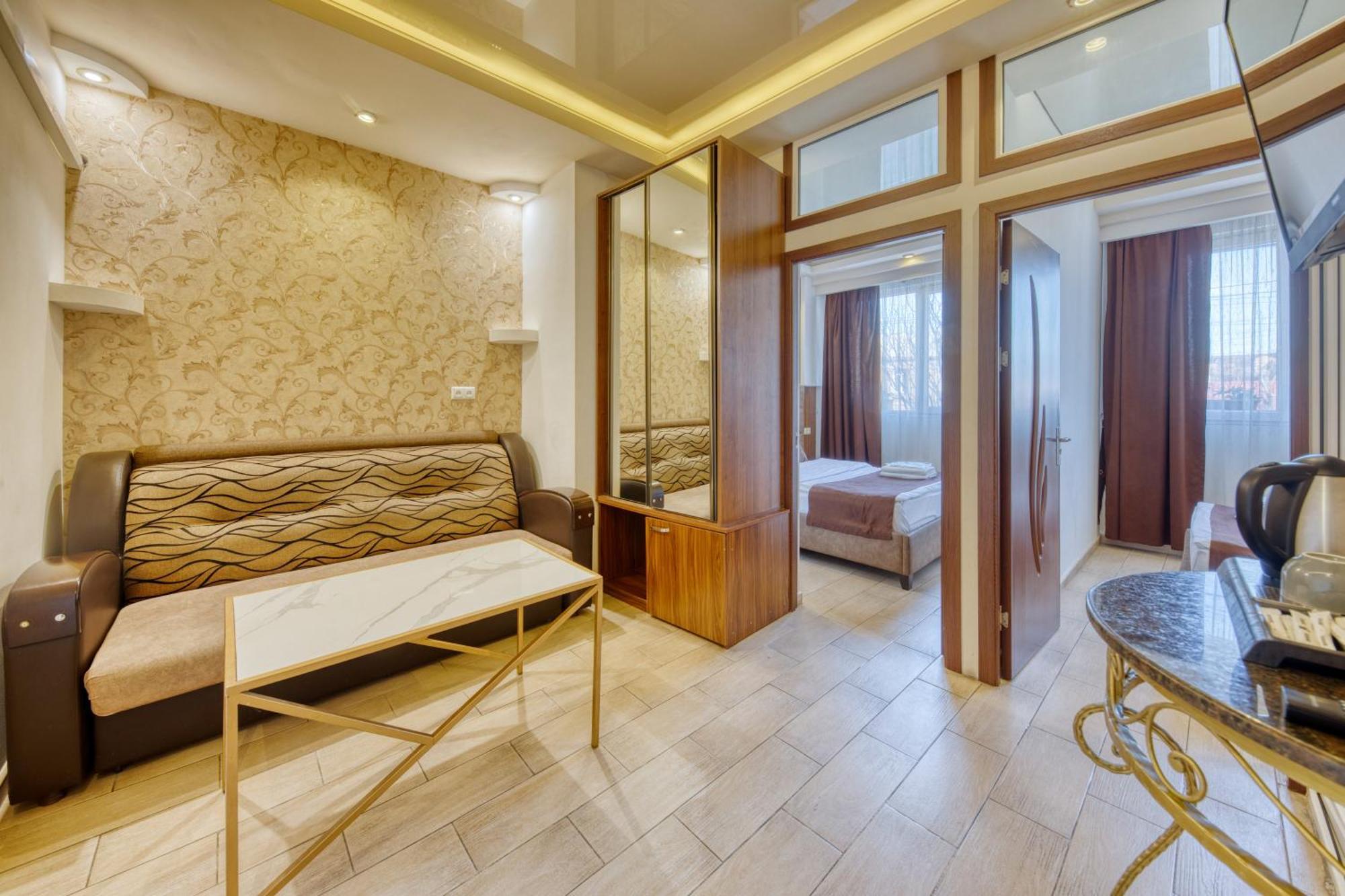 Aleppo Hotel Jerevan Eksteriør bilde