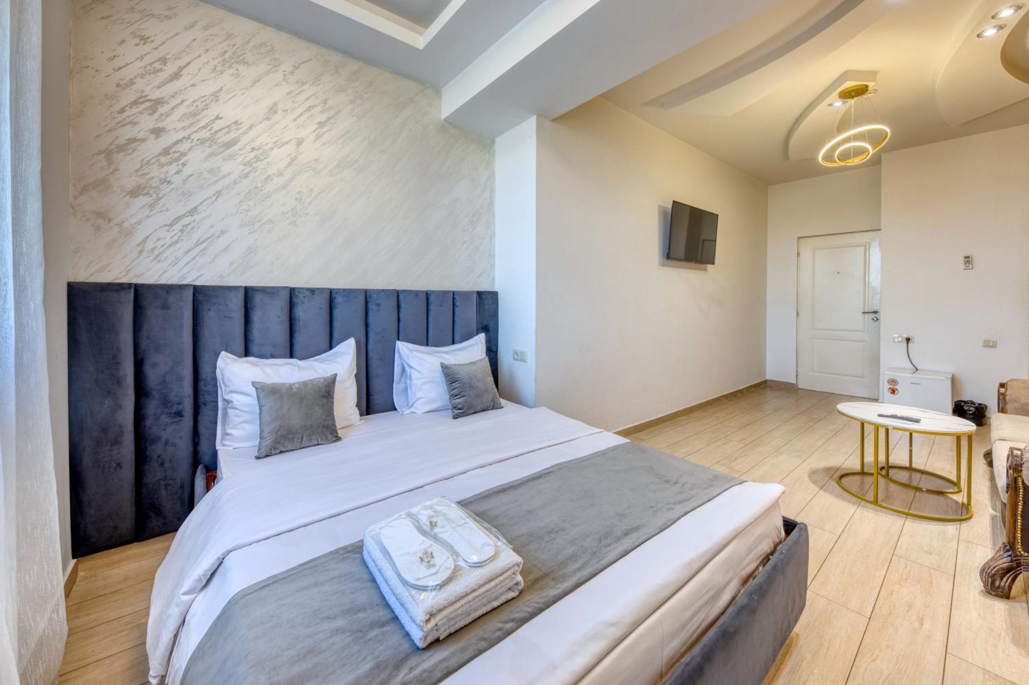 Aleppo Hotel Jerevan Eksteriør bilde
