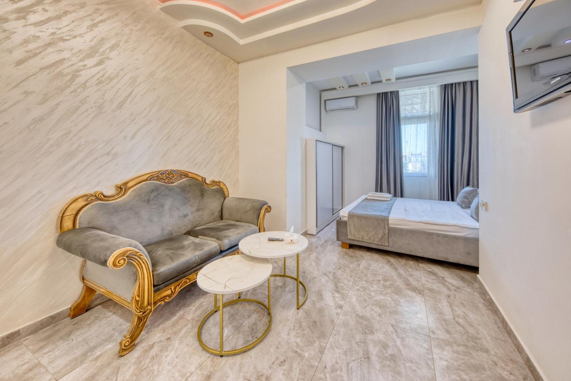 Aleppo Hotel Jerevan Eksteriør bilde