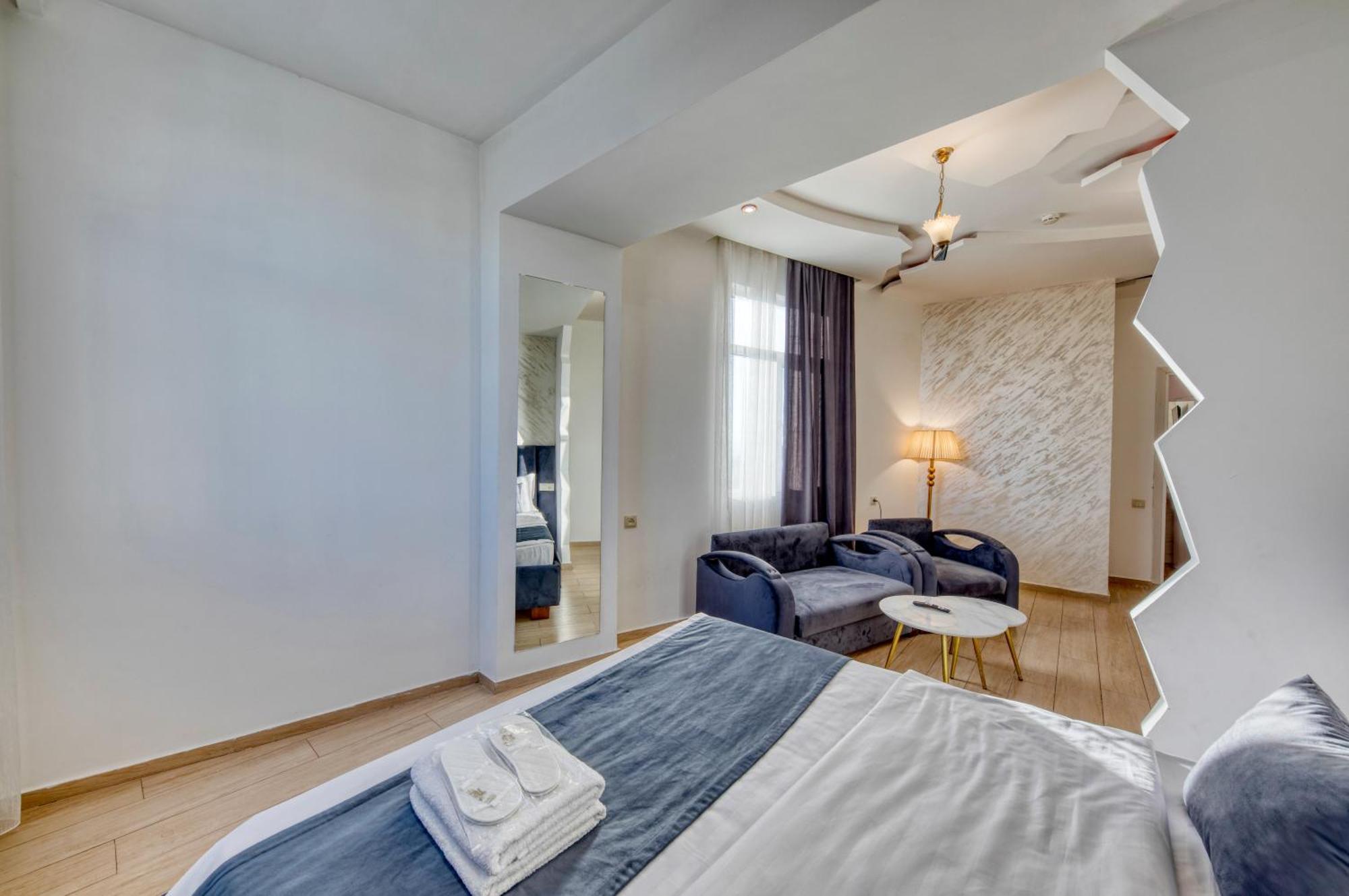 Aleppo Hotel Jerevan Eksteriør bilde