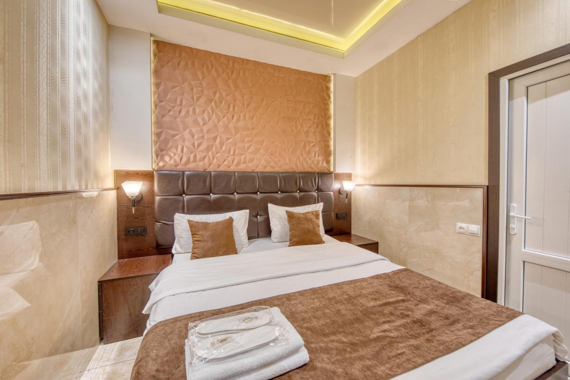 Aleppo Hotel Jerevan Eksteriør bilde