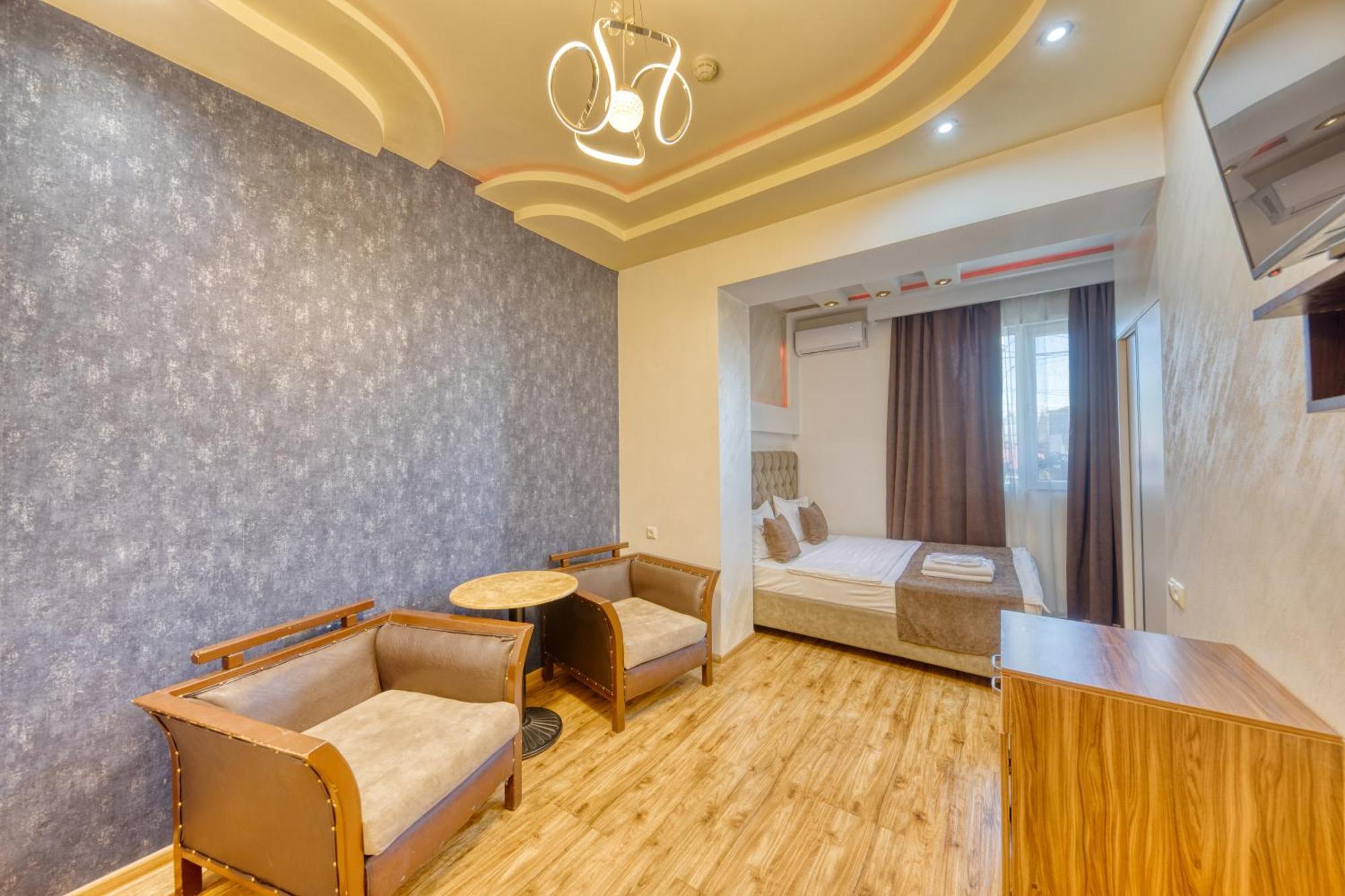 Aleppo Hotel Jerevan Eksteriør bilde